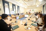 Губернатор Вадим Шумков поздравил выпускников школ, получивших 100 баллов по результатам ЕГЭ