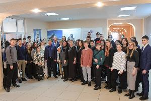 Ученики инженерных классов Курганской области приняли участие в просветительской акции «Прогулка со Знанием» 