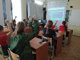 На Госуслугах запущен опрос о формате учебного года